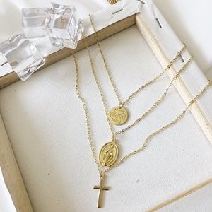 Cross Necklace 3/$30+4.99$Shipping